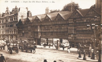 Staple Inn Old Houses v Holbornu od English Photographer