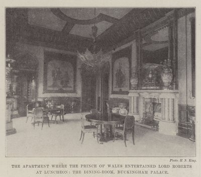 Byt, kde princ z Walesu pohostil lorda Robertse na obědě, jídelna, Buckinghamský palác od English Photographer