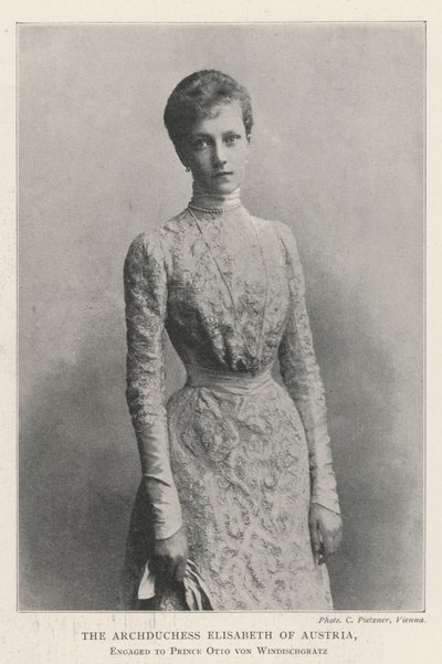 Arcivévodkyně Alžběta Rakouská, zasnoubená s princem Otto von Windischgratzem od English Photographer