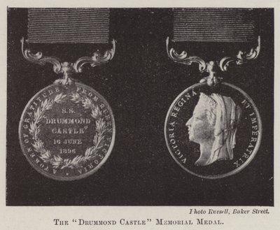 Drummond Castle Memorial Medal od English Photographer