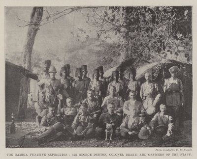 Trestná expedice Gambie, sir George Denton, plukovník Brake a důstojníci štábu od English Photographer