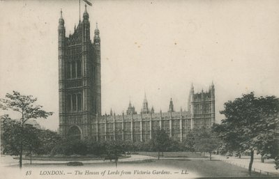 Houses of Lords z Victoria Gardens v Londýně od English Photographer