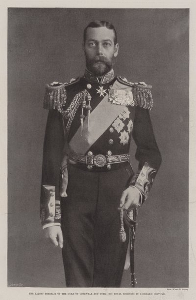 Nejnovější portrét vévody z Cornwallu a Yorku, Jeho královská Výsost v kostýmu admirálů od English Photographer