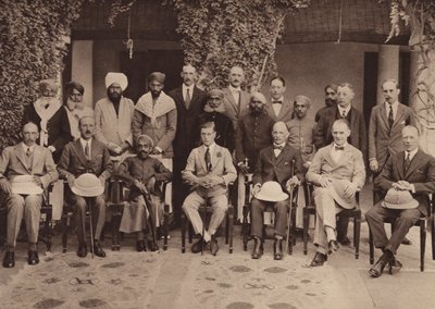 Princ a mahárádža Kumar v rezidenci, Udaipur (čb fotografie) od English Photographer