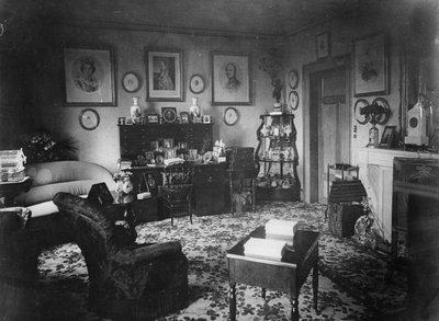 The Queens Sitting Room, Villa Hohenlohe, Baden-Baden, pozdní 1860 od English Photographer