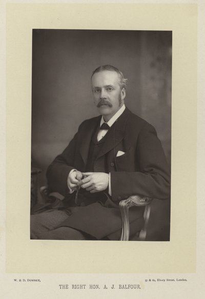 Správný Honza. A. J. Balfour od English Photographer