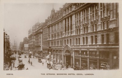 The Strand, Hotel Cecil, Londýn (čb fotografie) od English Photographer