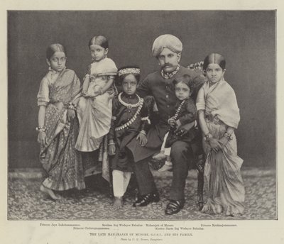 Zesnulý maharadž z Mysore, GCSI a jeho rodina od English Photographer