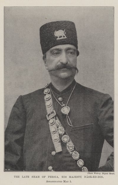 Zesnulý perský šáh, Jeho Veličenstvo Nasr-ed-Din, zavražděn 1. od English Photographer