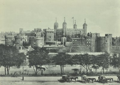 Tower of London, Tower Hill, 1890 od English Photographer