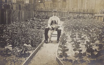 Zeleninová zahrada (čb fotografie) od English Photographer