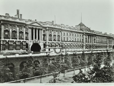 Victoria Embankment, Westminster LB: Somerset House, povýšení na Victoria Embankment, 1896 od English Photographer
