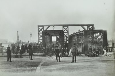 Pohled na Woolwich Ferry, 1889 od English Photographer