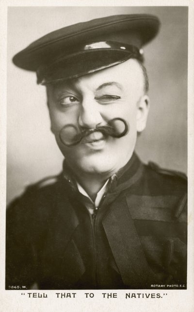 Žena v uniformě s knírkem (černobílá fotografie) od English Photographer