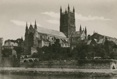 Worcesterská katedrála, od jihozápadu od English Photographer