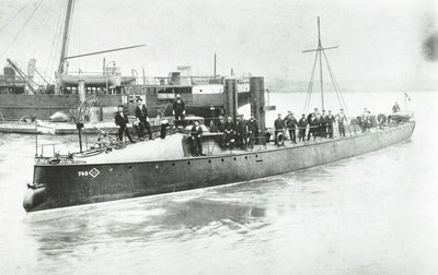 Yarrow and Company Shipbuilding Works, Isle of Dogs, torpédový člun č. 80, Londýn, 1887 od English Photographer