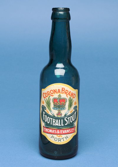 Láhev Corona Football Stout od English School