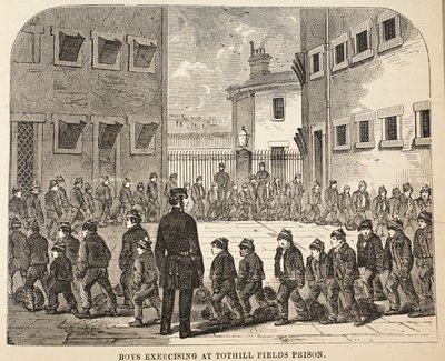 Chlapci cvičí ve věznici Tothill Fields, ilustrace z knihy The Criminal Prisons of London and Scenes from Prison Life od Henryho Mayhewa a Johna Binnyho, vyd. 1862 od English School