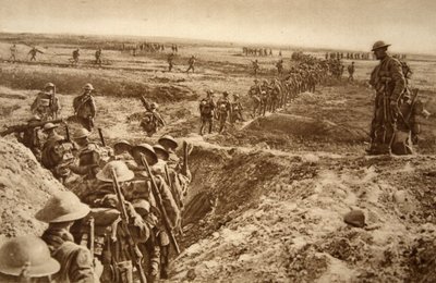 Britská pěchota postupuje vpřed při postupu na Cambrai, 1914-19 od English School