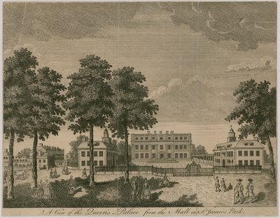 Buckingham House, Pohled na Queens Palace z Mall v St James