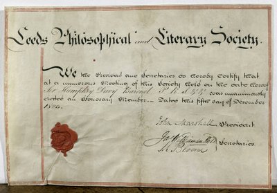 Osvědčení o čestném členství sira Humphryho Davyho (1778-1829) v Leeds Philosophical and Literary Society, 5. prosince 1823 od English School