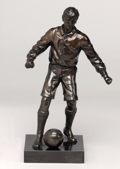 Fotbalista, část sady hodin (malovaný spelter) (viz také 315475-315477) od English School