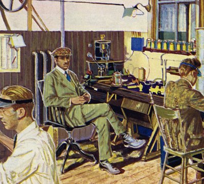 Fred Royce založil továrnu na výrobu elektrických zařízení od English School