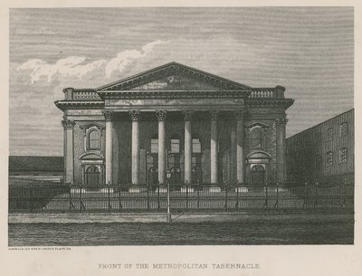 Před Metropolitan Tabernacle od English School