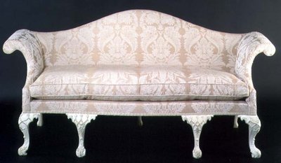 Čalouněná a malovaná pohovka George III, konec 18. století od English School
