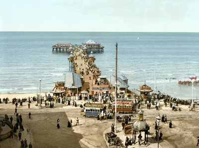 North Pier, Blackpool (ručně kolorovaná fotografie) od English School