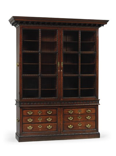Jedna z dvojice knihoven knihovny George II, kolem roku 1750 od English School