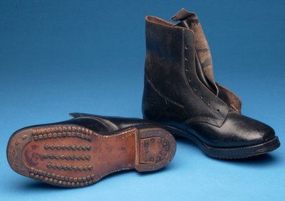 Pár Holdfast Miners Boots, začátek 1900 (kůže) od English School