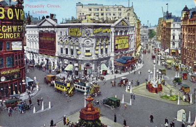 Pohlednice s motivem Piccadilly Circus z roku 1928 od English School