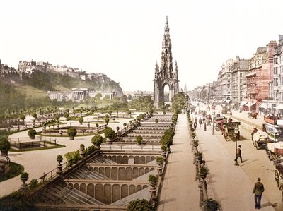 Princes Street, hrad a památník Scott, Edinburgh (ručně kolorovaná fotografie) od English School