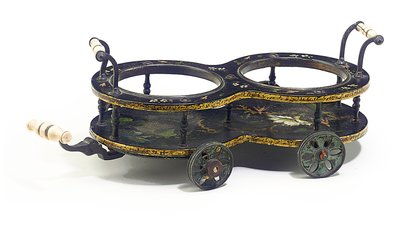 Regency vinný tácek od William Leeson & Sons, kolem 1820 (papier mache & ivory) (viz také 441500) od English School