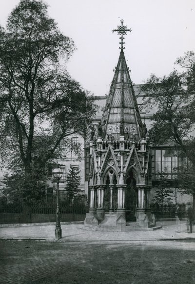 Pitná fontána Buxton Memorial, St Margarets Westminster od English School
