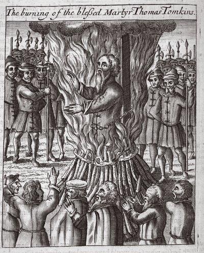 Upálení blahoslaveného mučedníka Tomáše Tomkinse, ilustrace z knihy "Acts and Monuments" od Johna Foxe, deváté vydání, vyd. 1684 (litografie) od English School