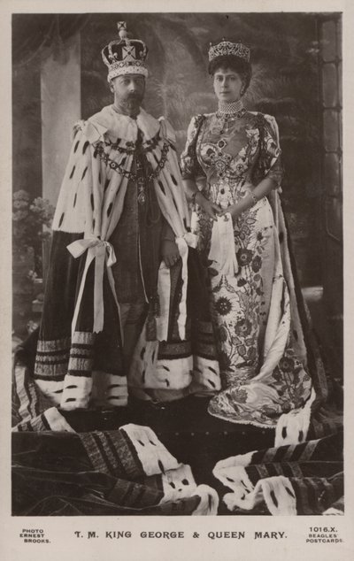 King George V a Queen Mary od Ernest Brooks