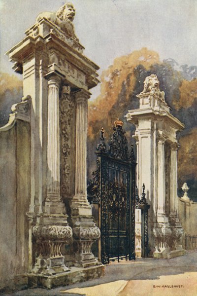 Lví brána (barva lito) od Ernest William Haslehust