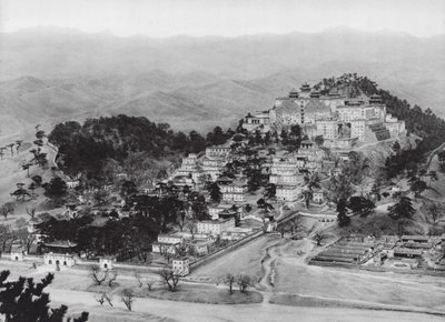 Jehol, Potala, Čihli, Lamův klášter Potala v Jeholu, Pohled od jihovýchodu (čb fotografie) od Ernst Boerschmann