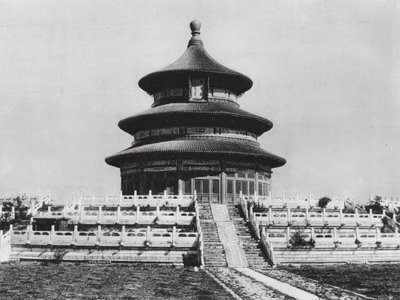 Peking, Tien tan, Chihli, Chrám nebes, Síň výročních modliteb (čb fotografie) od Ernst Boerschmann