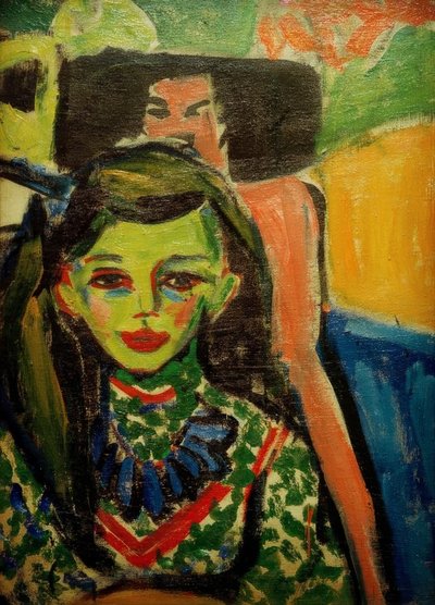Fränzi před vyřezávanou židlí od Ernst Ludwig Kirchner