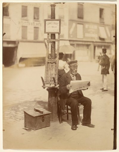Komisionář (nosič) od Eugène Atget