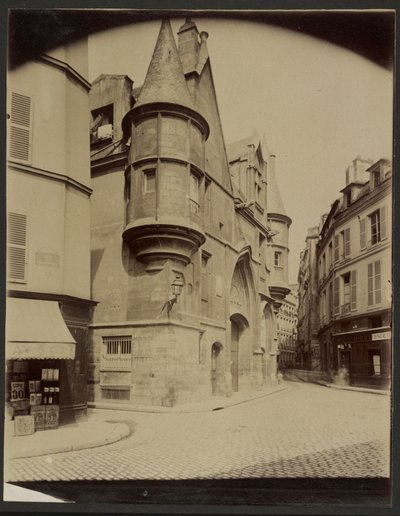 [Hôtel de Sens, nyní Bibliothèque Forney] [rue du Riguier, 4. obvod] od Eugène Atget