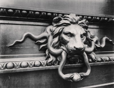 Lví klepadlo na dveře, Paříž od Eugène Atget