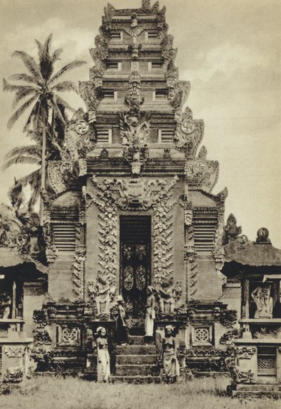 Nizozemská Indie, Chrám, Bali (černobílá fotografie) od European Photographer