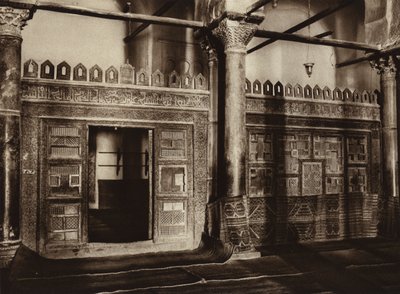 Kairuan, královská lóže ve Velké mešitě (čb fotografie) od European Photographer