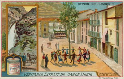 Tanečníci Cascade de Moles a Sardana v San Julia de Loria od European School
