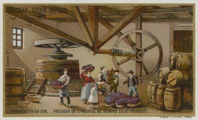Výroba vína: lis na víno Hospices de Beaune, Clos de Vougeot, Burgundsko, Francie od European School