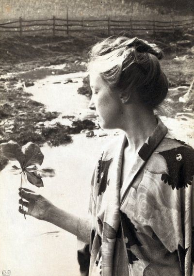 Květnový jablečný list od Eva Lawrence Watson Schutze